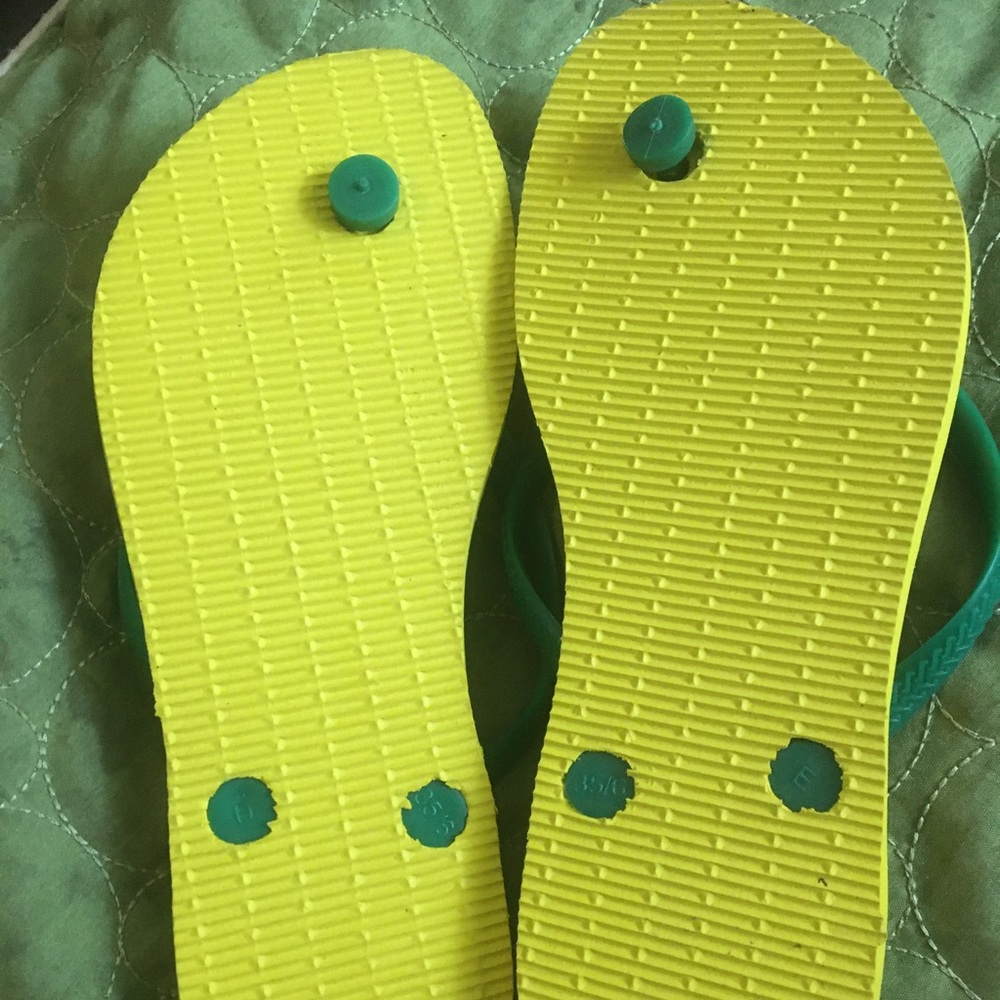 Havaianas flip flops - Picture 2 of 2